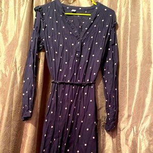 Size medium Old Navy midi dress.